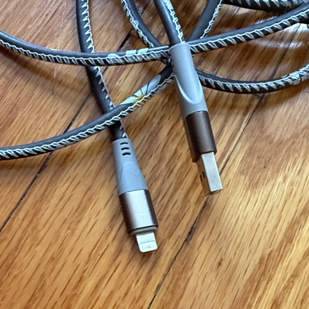 Braided Gray Daisy USB Cable with Lightning Connector